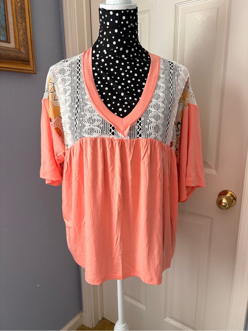POL Coral V-Neck Tunic with White Lace Yoke
